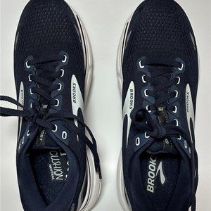 Brooks Ghost 14 Dark Blue Size 10 (EU 42) Great Condition